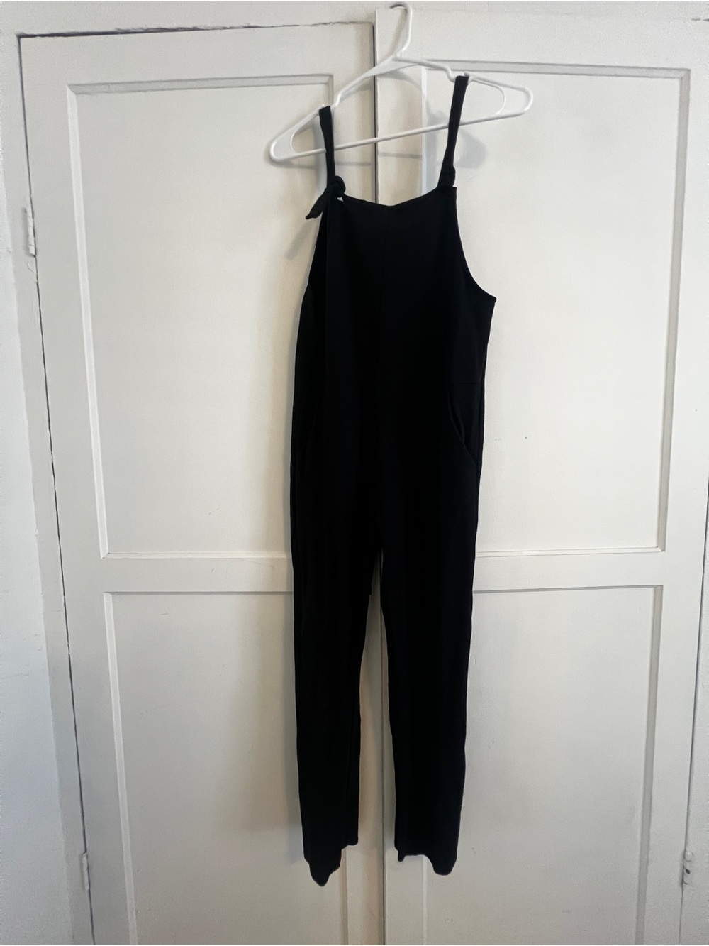 Carly Jean Los Angeles Black Sleeveless Jumpsuit with Tied Straps